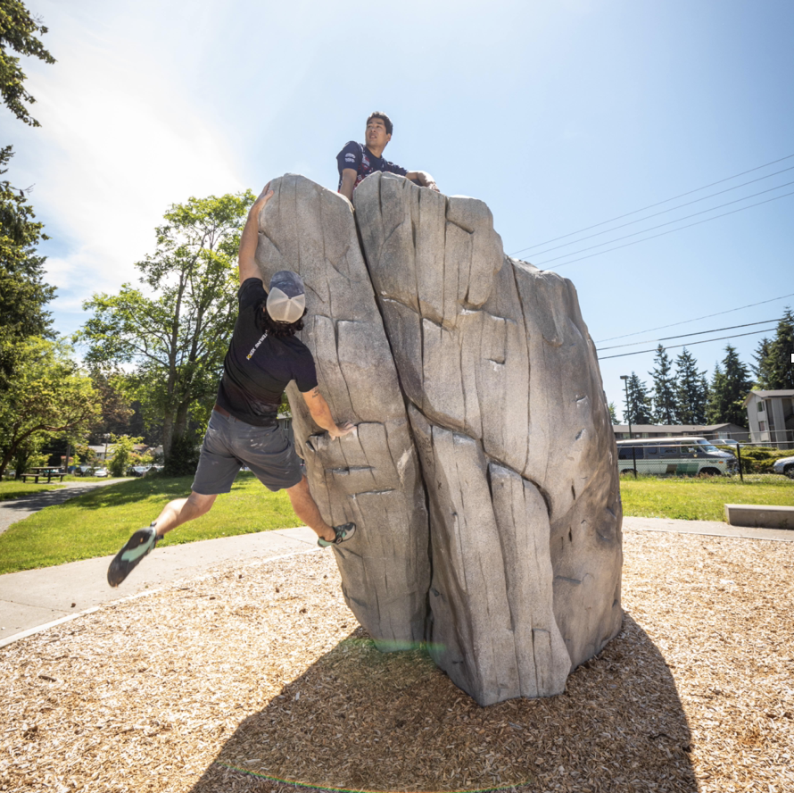 Apex Boulder